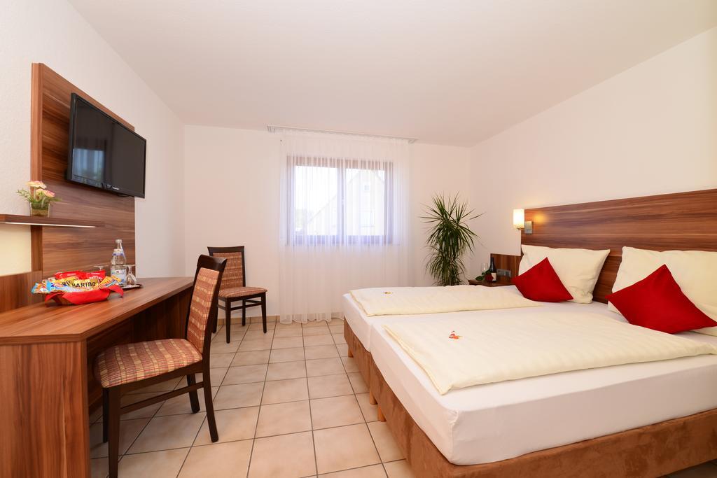 Hotel Am Buchwald Esslingen am Neckar Quarto foto