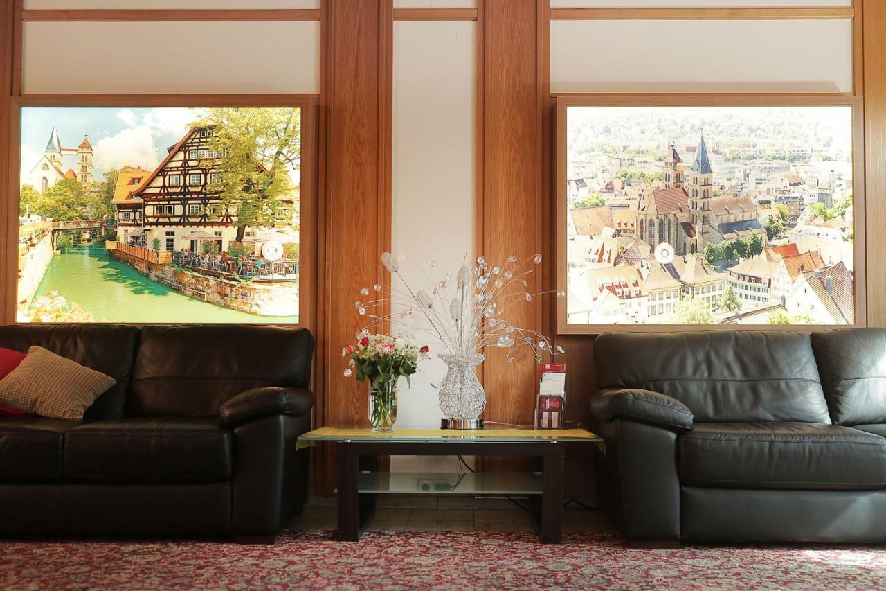 Hotel Am Buchwald Esslingen am Neckar Exterior foto
